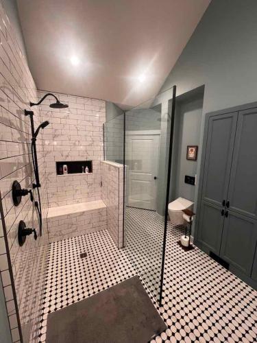 En Suite Bathroom, Langley